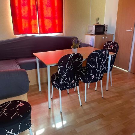 Mobil-Home Au Bord De L'Eau Feins Екстер'єр фото